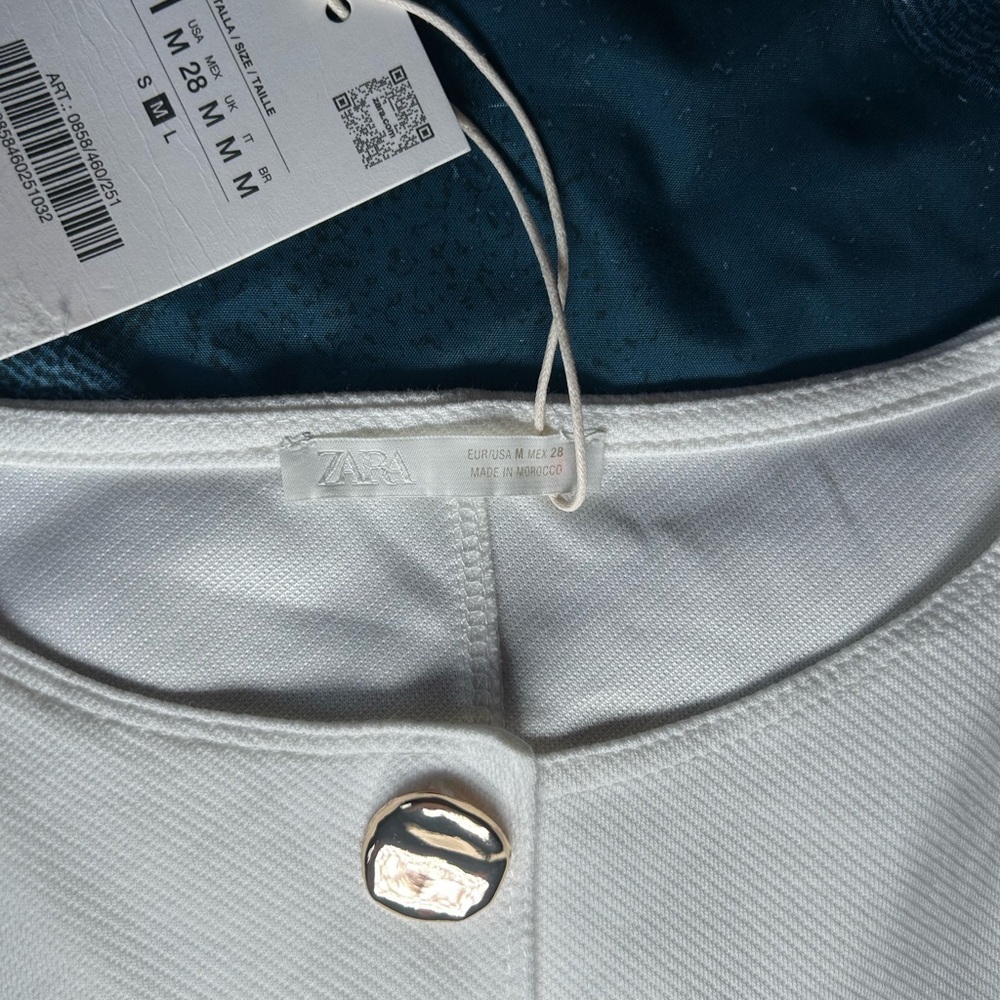 Zara White Top with Gold Button V neck vest size M - Picture 9 of 11